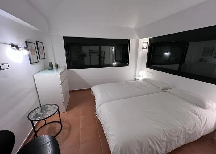 Biznaga Hols (Adults Only)